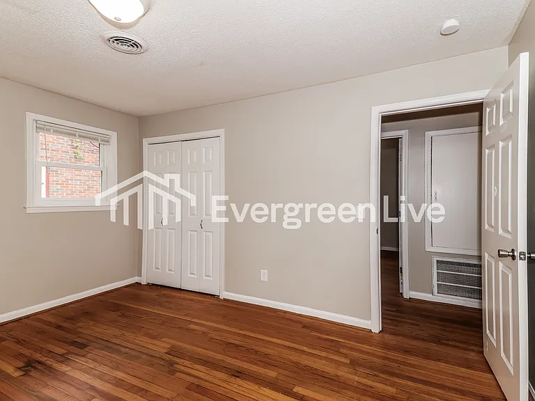 1004 Cane Lake Dr — Photo 8