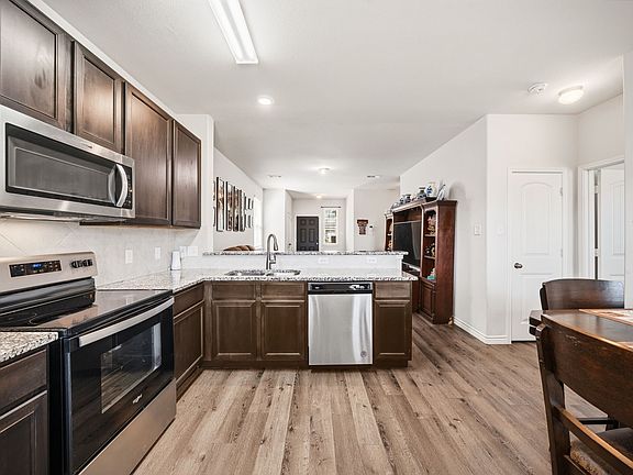 5th image of 3606 Kings Dr