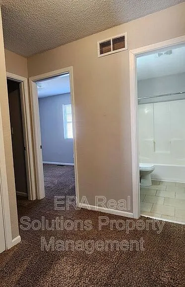 205 1/2 John St #C — Photo 8