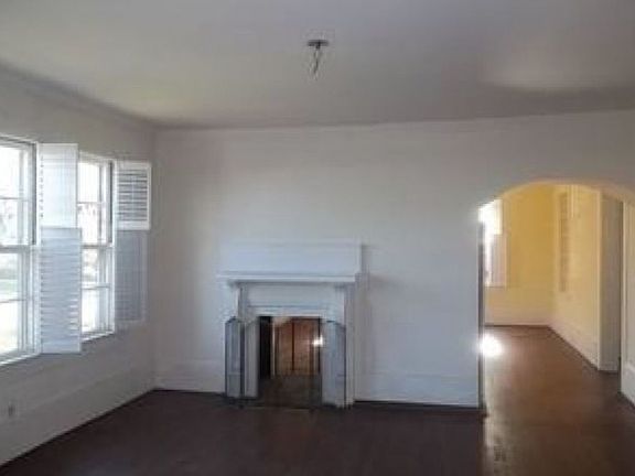 3rd image of 205 N 9th St