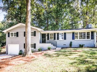 5562 Crestview Dr, Acworth, GA 30102