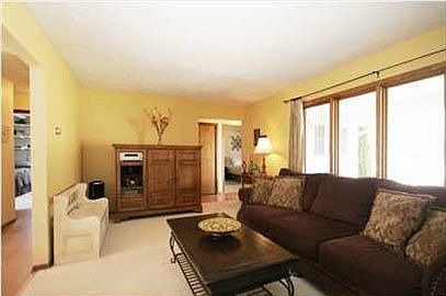 5th image of 212 Glen Eagle Dr NE