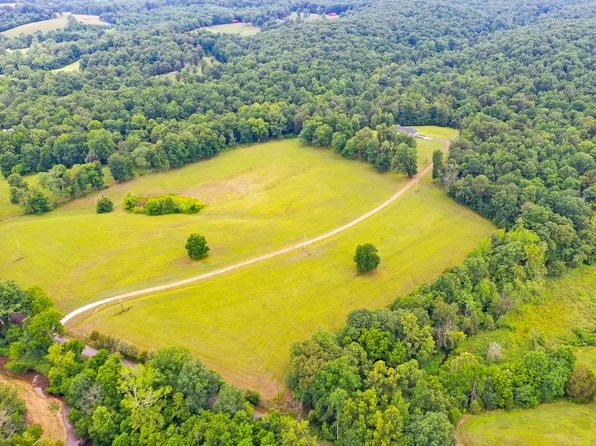 4682 Long Branch Rd, Tennessee Ridge, TN 37178