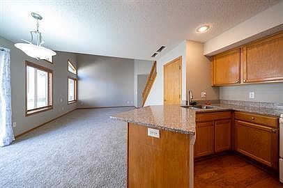 1st image of 39 Lilac Ln #1