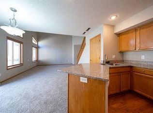 39 Lilac Ln #1, Farmington, MN 55024