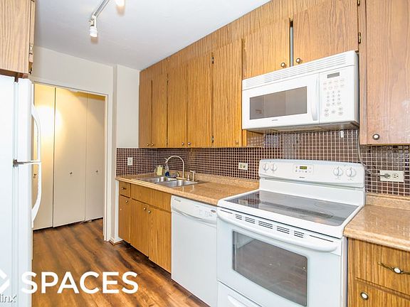 4th image of 4170 N Marine Dr APT 5F
