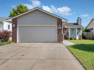 1642 S Wooddale St, Wichita, KS 67230