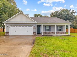 404 Duster Ln, Richlands, NC 28574