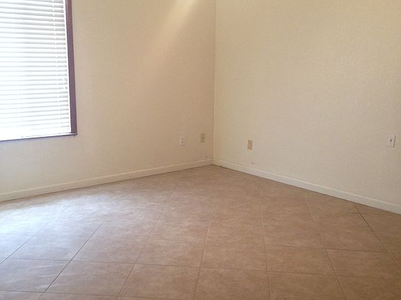 4th image of 3220 E Pueblo Ave