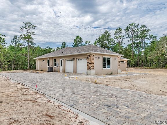 3rd image of 4806 N Pine Ridge Blvd