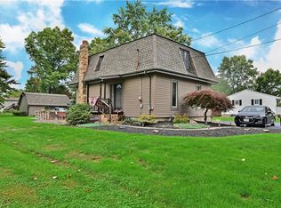 1767 E County Line Rd, Mineral Ridge, OH 44440