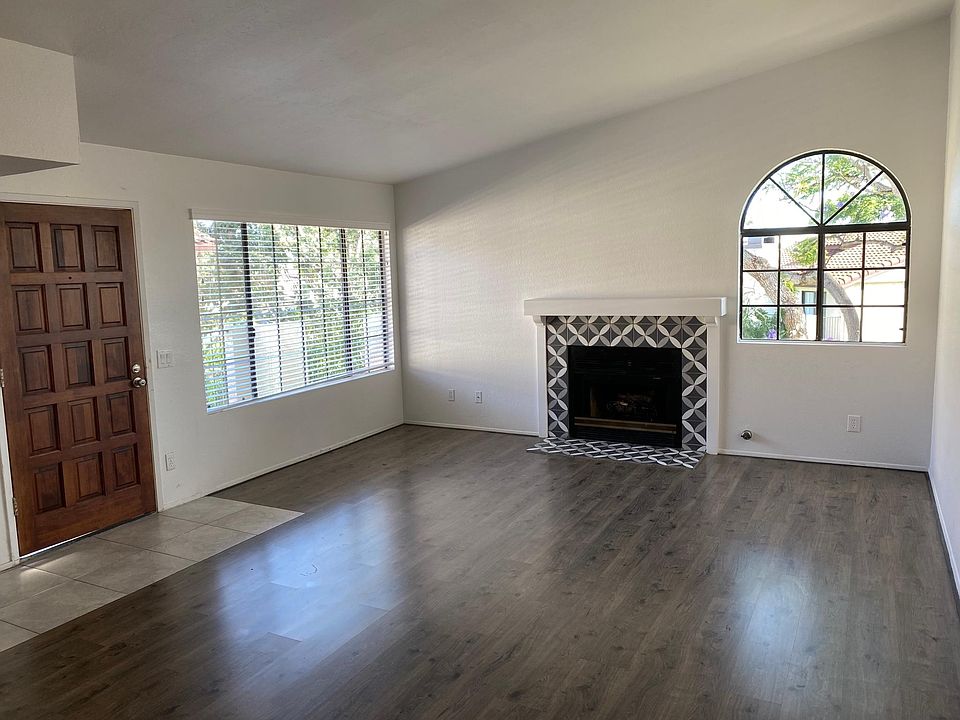 1st image of 4230 Porte De Palmas Unit 46