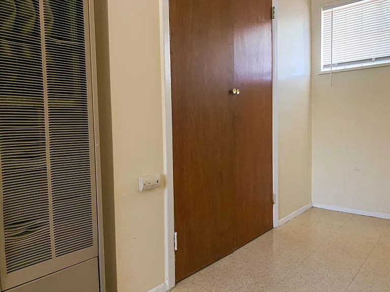 One Bedrooms near VA Hospital — Photo 21