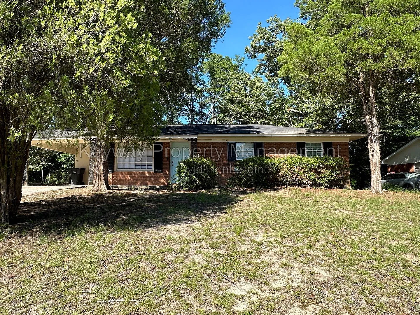 3 bed, 1.5 bath, 1025 sqft, $1,375 — Photo 1
