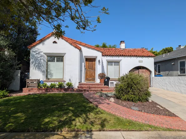 8339 Holy Cross Pl, Los Angeles, CA 90045