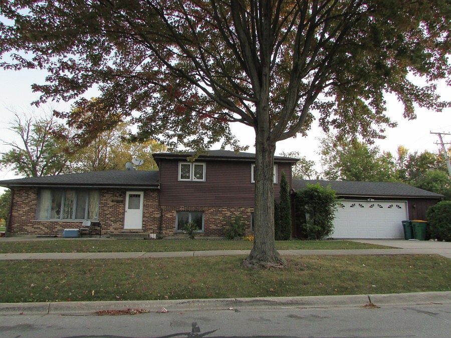 1st image of 299 E Central Ave
