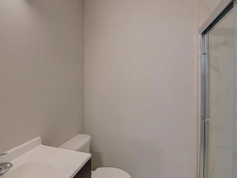 2114 Swift Ave — Photo 10