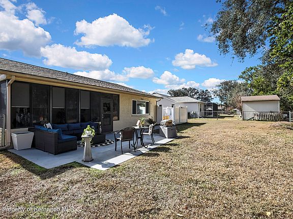 4th image of 9059 Gaynor St