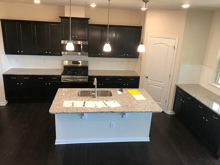1037 Bannister Rd — Photo 3