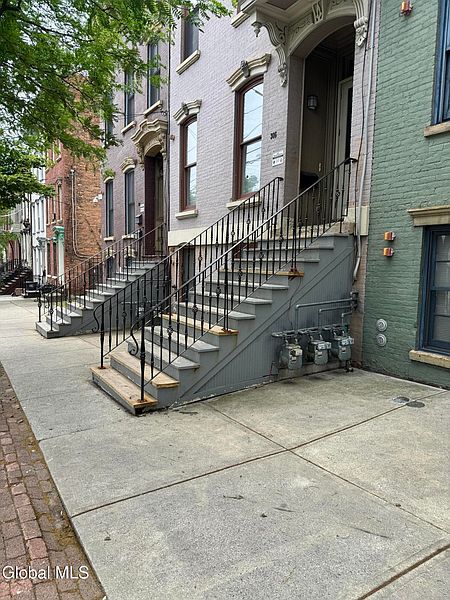 5th image of 304-308 Clinton Avenue