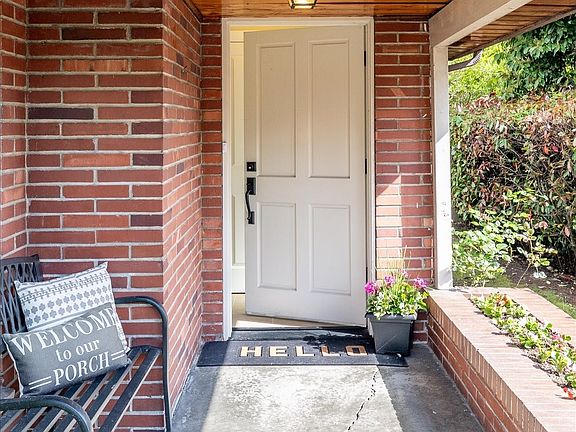 5th image of 10254 NE 20th Place