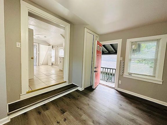 5th image of 1872 W 44th St #Up