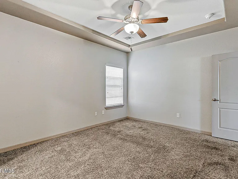 3635 Morgan Bay St — Photo 10