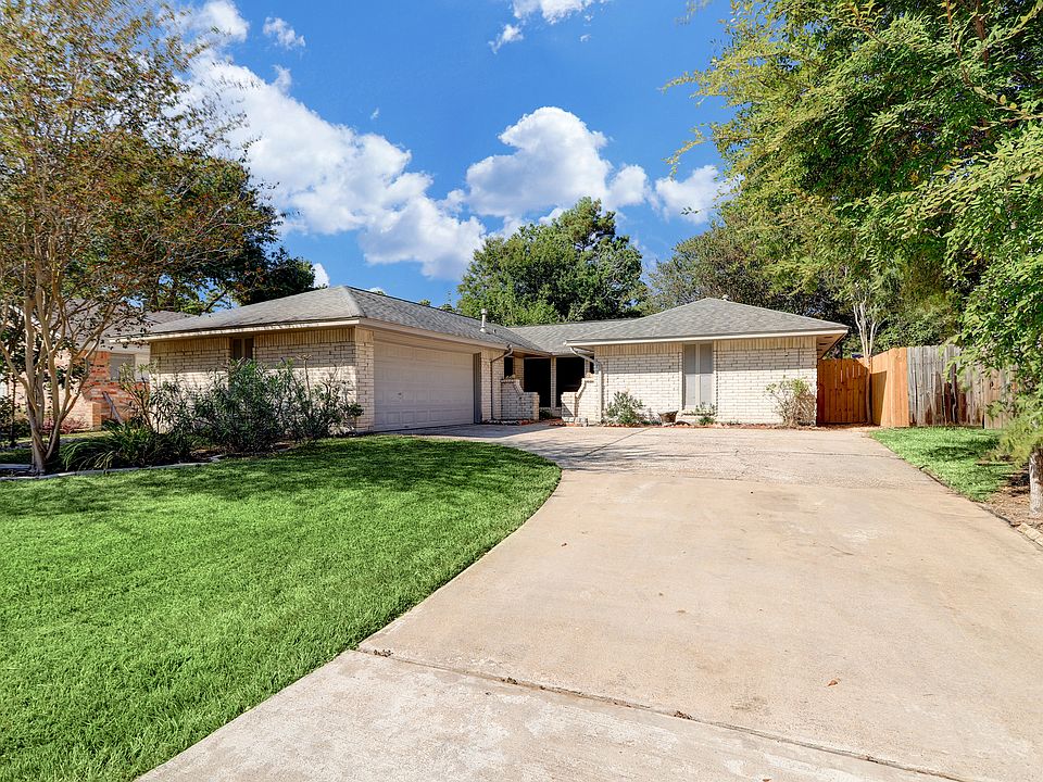 1st image of 2403 Tinechester Dr