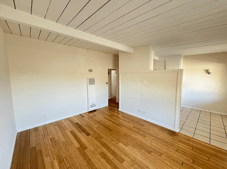11842 Venice Blvd — Photo 3