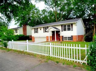 5323 Pamela Cir, Cross Lanes, WV 25313
