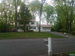 9 Cypress Peak Ln, Montvale, NJ 07645