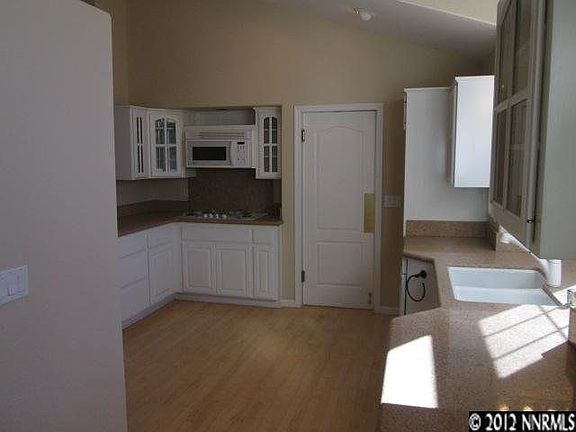 4th image of 1648 Mackland Ave