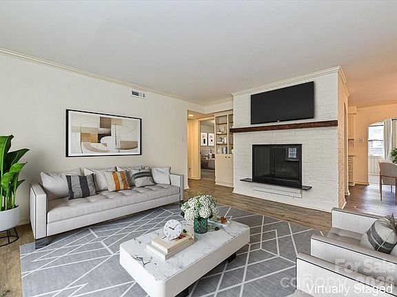 3rd image of 3520 Colony Rd APT G