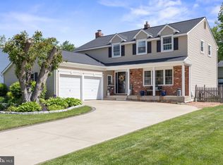 701 Decatur Dr, Mount Laurel, NJ 08054