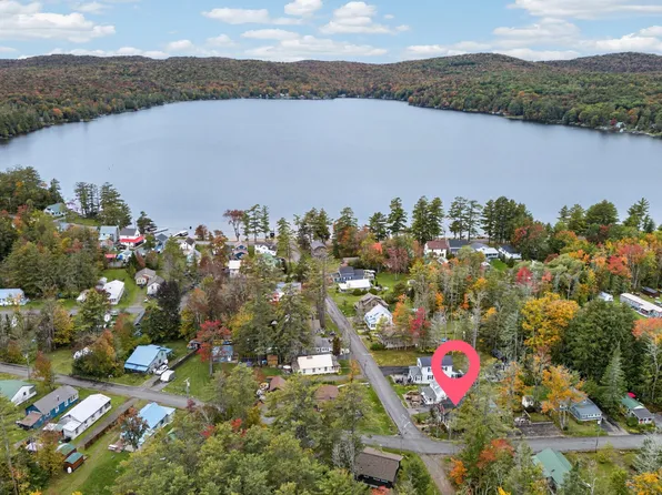 125 Lakeview Avenue, Caroga Lake, NY 12032