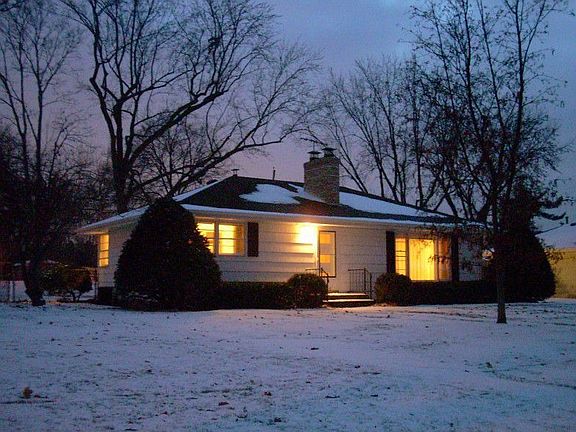 4th image of 8301 Virginia Cir S