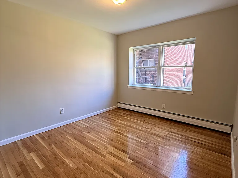111-112 Lincoln Ave #7B — Photo 11