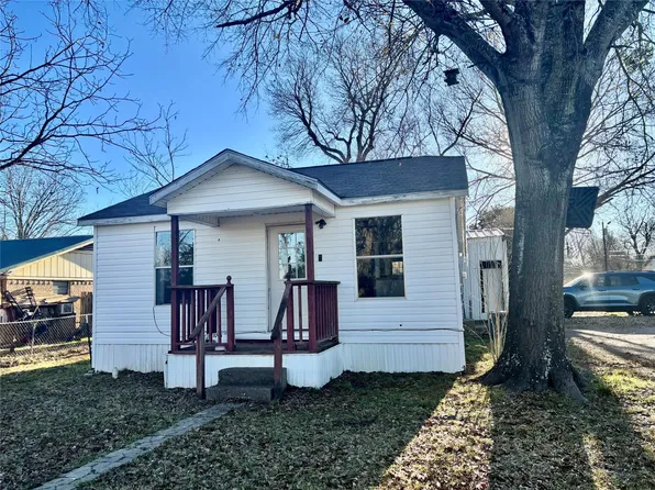 1001 S 5th St, Crockett, TX 75835