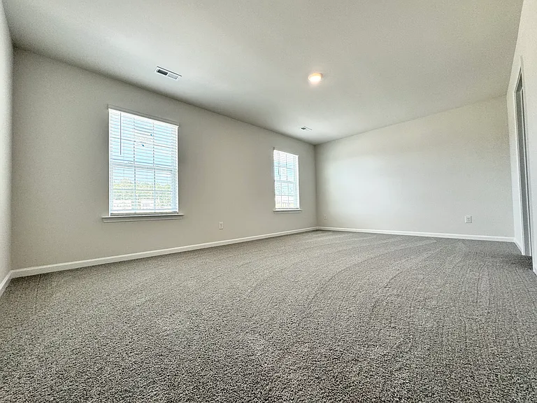 1650 Secrest Commons Dr — Photo 13
