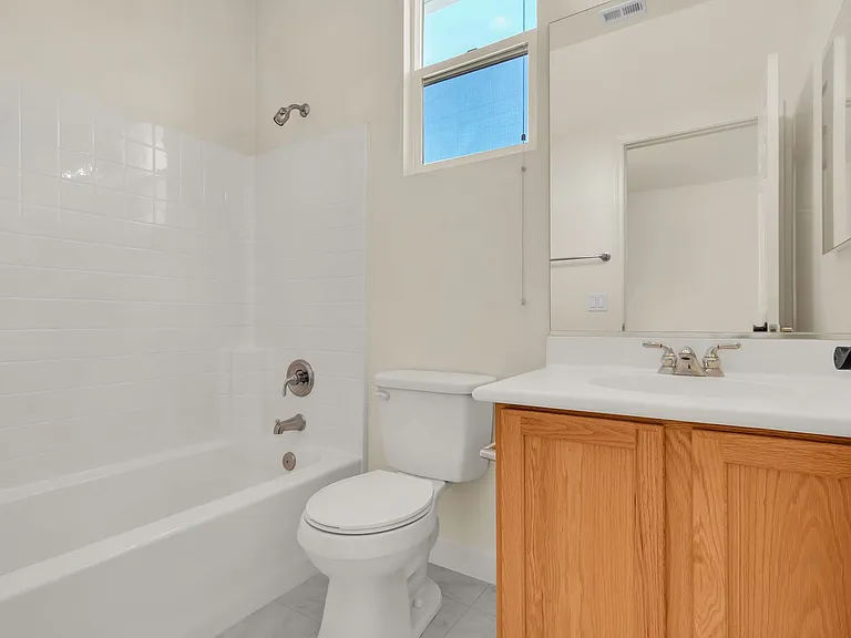 10 Clearwater Cv — Photo 53