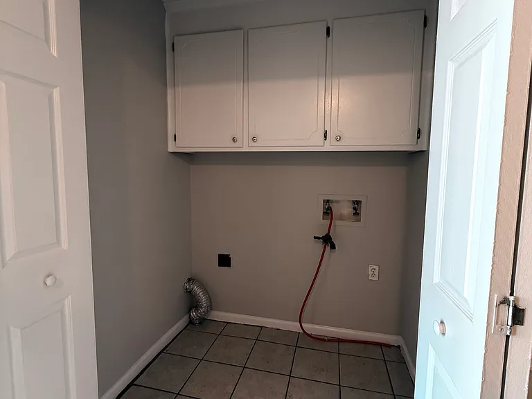 3921 Sterling Pointe Dr #LL5 — Photo 5