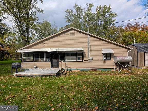 5th image of 474 Wayne Blvd