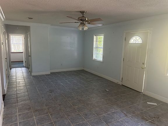 5th image of 503 Agurs St