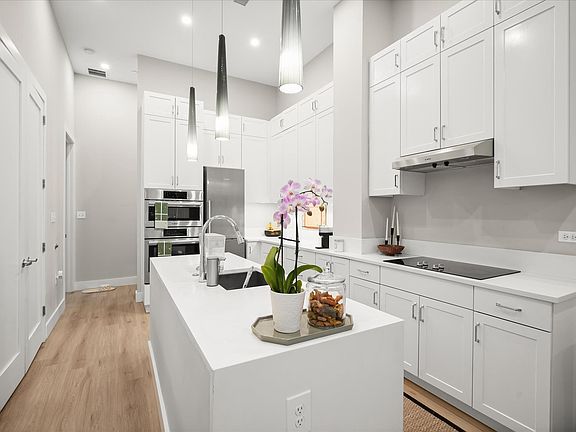 2nd image of 801 N Fairfax St #138
