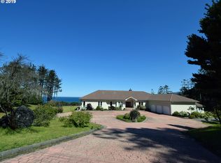 33935 Miller Ln, Gold Beach, OR 97444