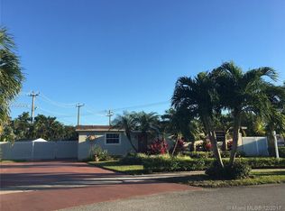 8210 NW 172nd St, Hialeah, FL 33015