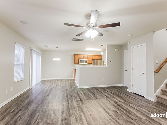 5th image of 2728 N Valley Ct