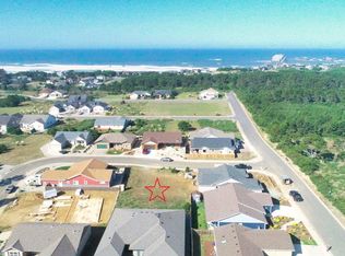 2685 Cedar Loop, Bandon, OR 97411