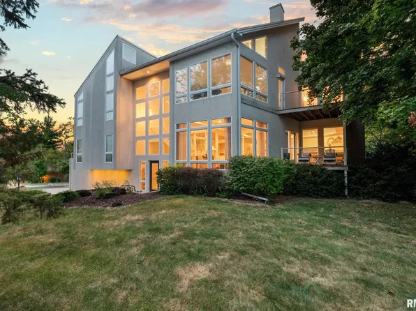 4119 N Grandview Dr, Peoria, IL 61614