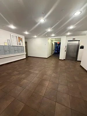 Entry / hallway, photo 3
